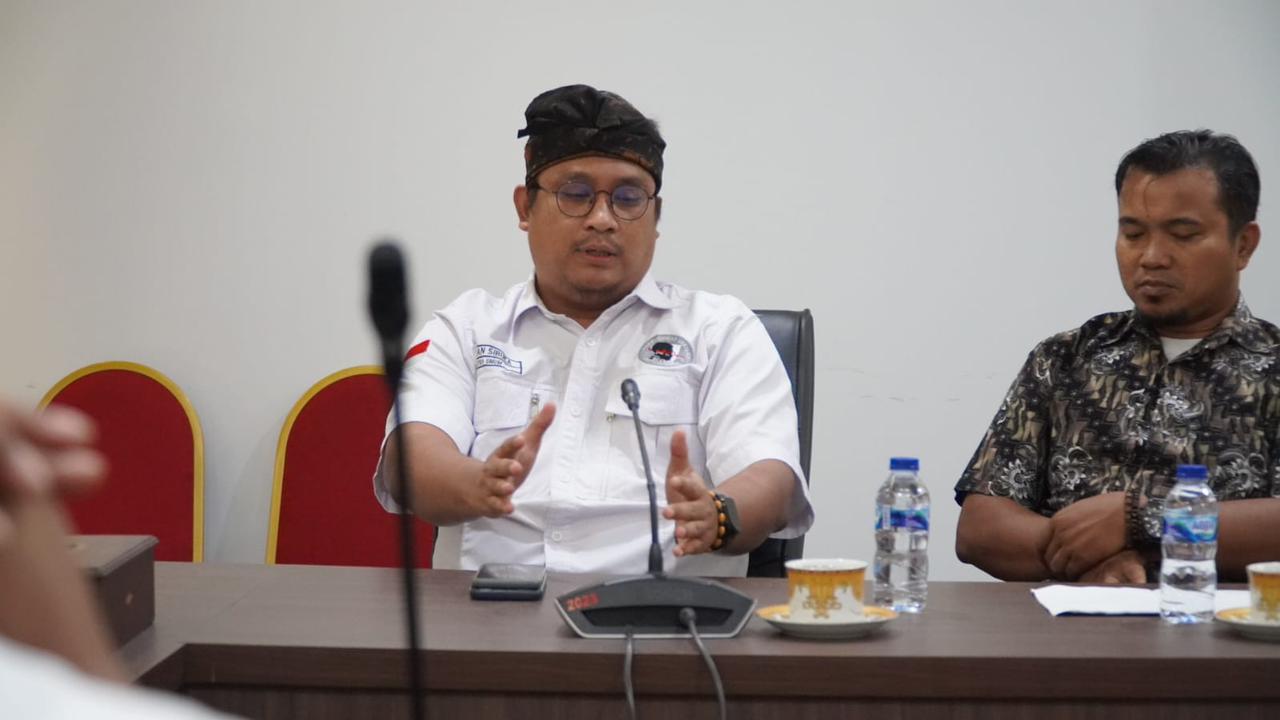 Ketua Umum Kawal Gibran Bersama (KGB) Roman Sibuea